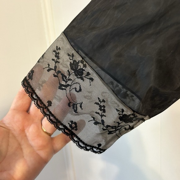Vintage Women Small P Shadow Line, Black Lace, Victorian‎ Style See-Through Robe - Picture 2 of 13